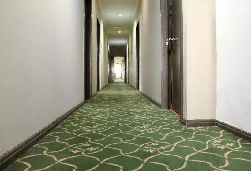 ホテル Sandakan Inn