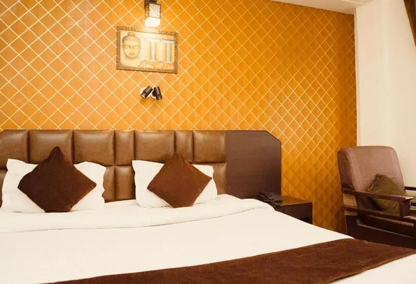 Hotelli Siddhi Vinayak Regency, Mg Marg