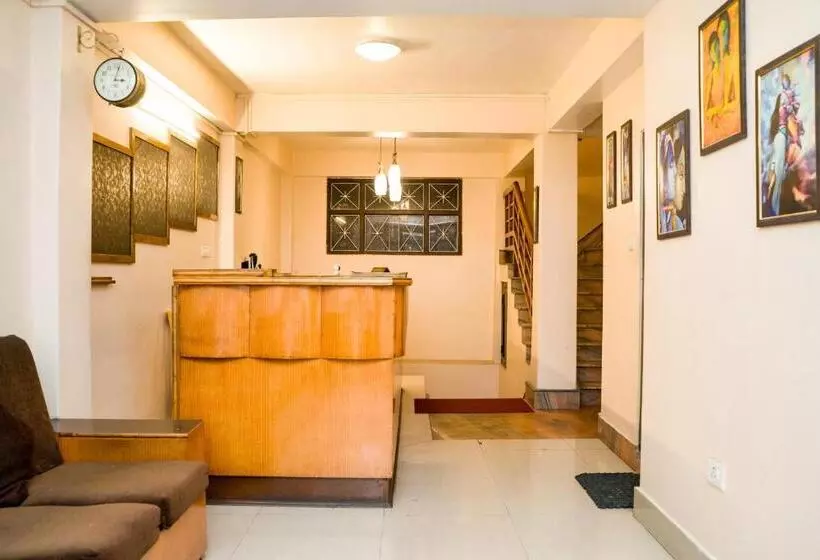 Hotelli Siddhi Vinayak Regency, Mg Marg