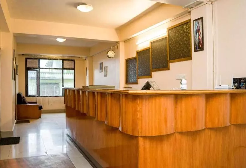 Hotelli Siddhi Vinayak Regency, Mg Marg