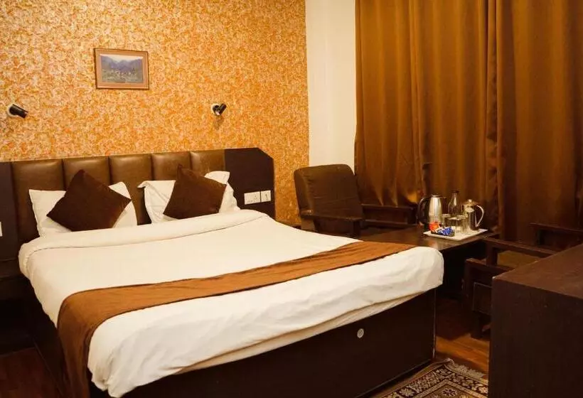 Hotelli Siddhi Vinayak Regency, Mg Marg