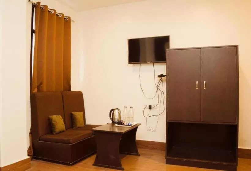 Hotelli Siddhi Vinayak Regency, Mg Marg