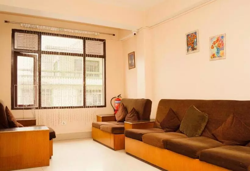 Hotelli Siddhi Vinayak Regency, Mg Marg