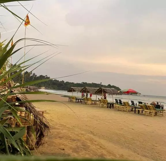 Hotelli The Yard Hiriketiya