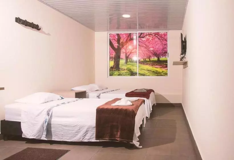 Hotelli Vivienda Turística Arboleda De Cádiz