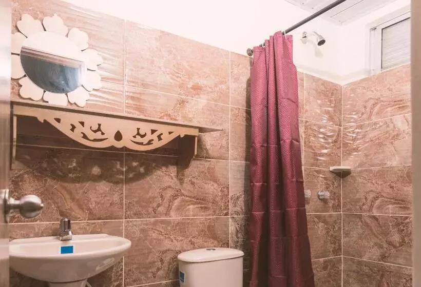 Hotelli Vivienda Turística Arboleda De Cádiz