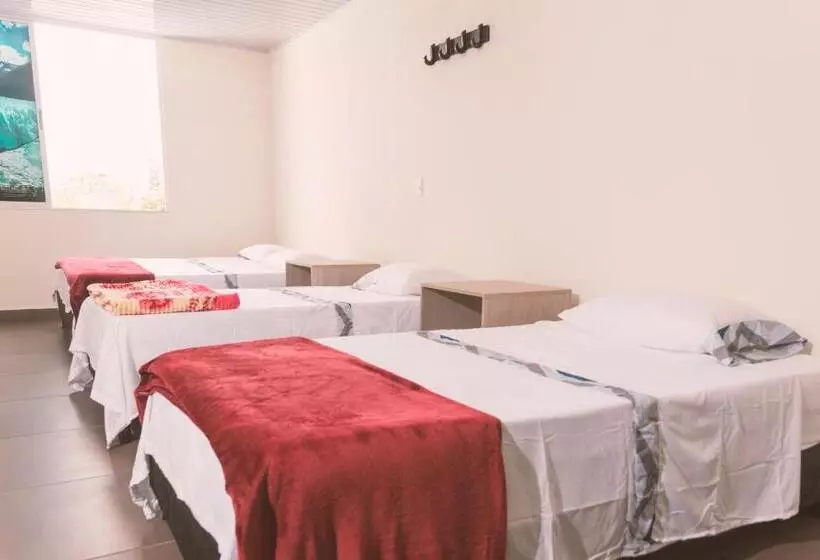 Hotelli Vivienda Turística Arboleda De Cádiz