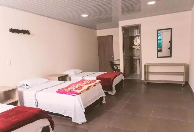 Hotelli Vivienda Turística Arboleda De Cádiz