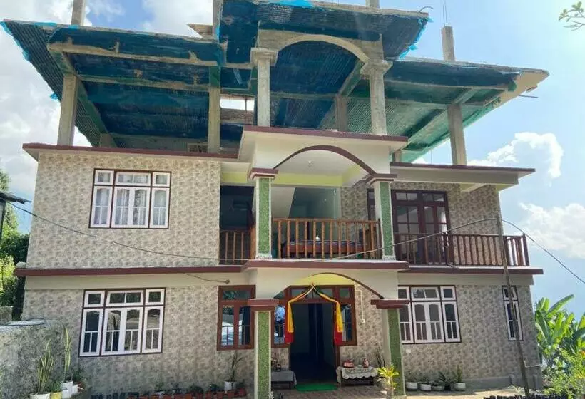 Majatalo Aari Inn Homestay