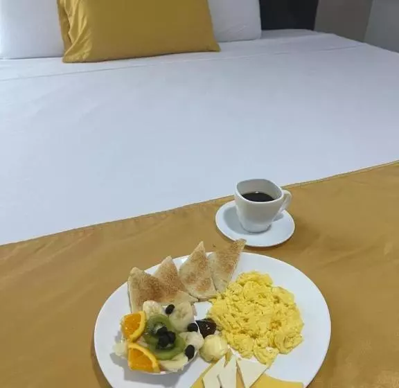 Majatalo Boutique The Royalty