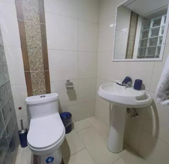 Majatalo Boutique The Royalty