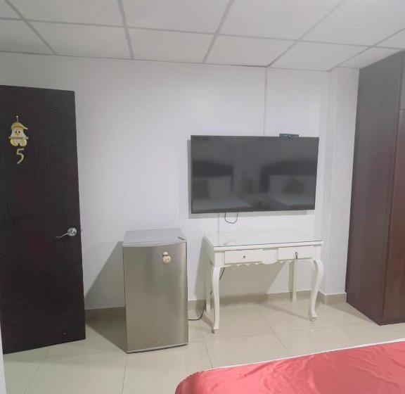 بنسيون Boutique The Royalty