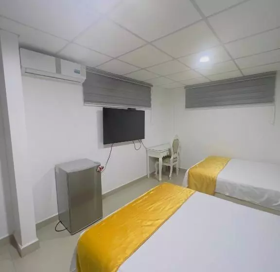 Majatalo Boutique The Royalty