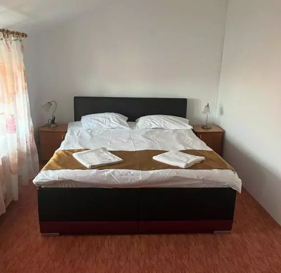 ペンション Casa Conti