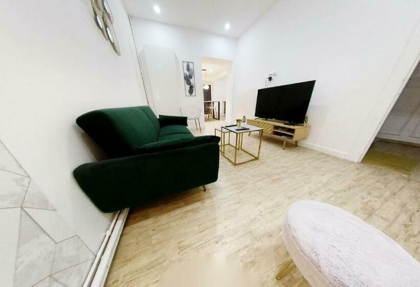 פנסיון Chambre Meublée 2ème R