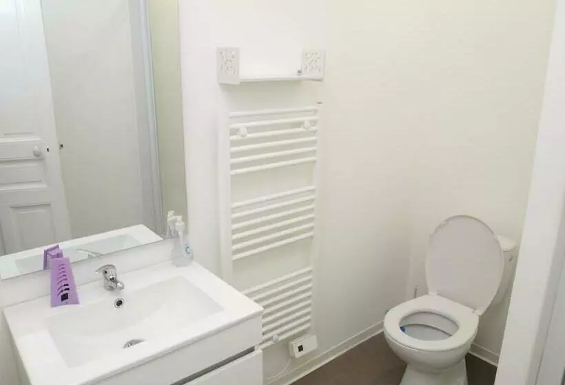 ペンション Chambre Meublée 2ème R