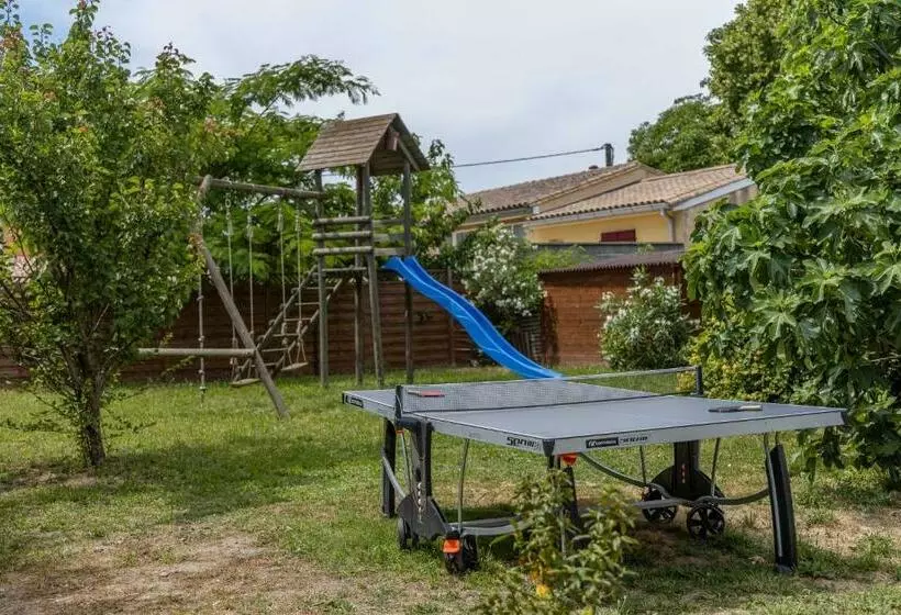 ペンション Le Mas Rose