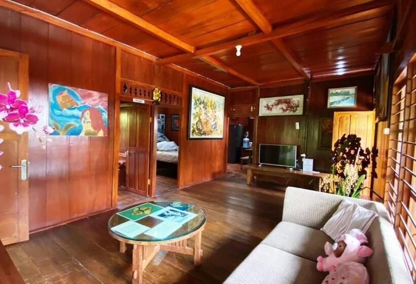 펜션 Rumah Kayu Sulawesi Antique