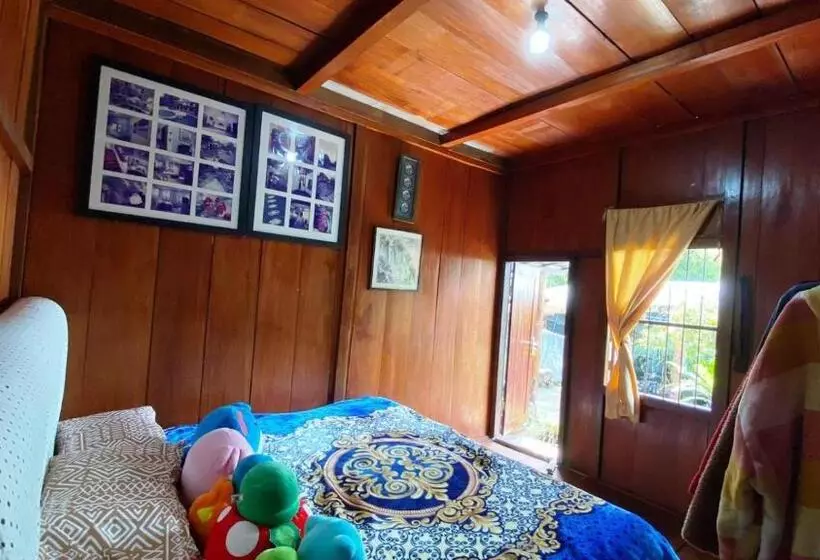 پانسیون Rumah Kayu Sulawesi Antique