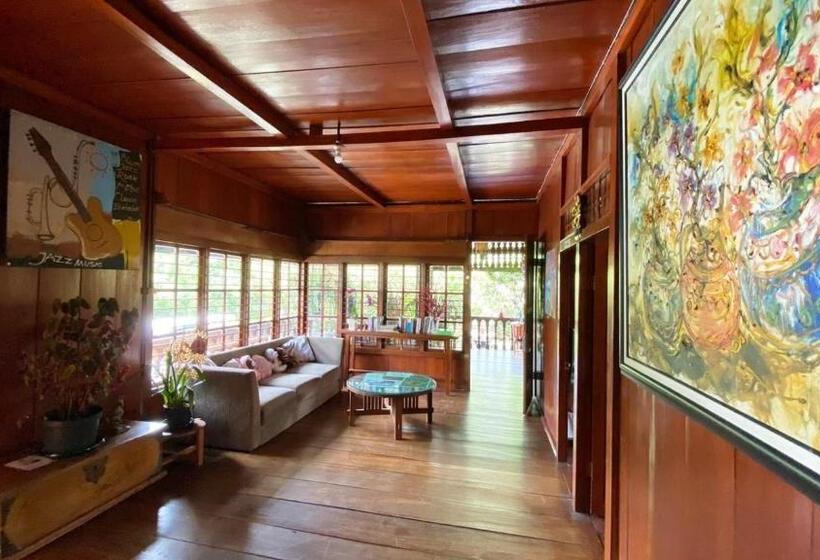 펜션 Rumah Kayu Sulawesi Antique