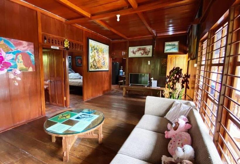 펜션 Rumah Kayu Sulawesi Antique