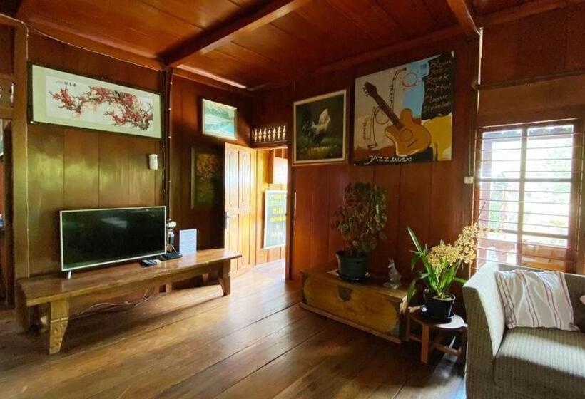 펜션 Rumah Kayu Sulawesi Antique