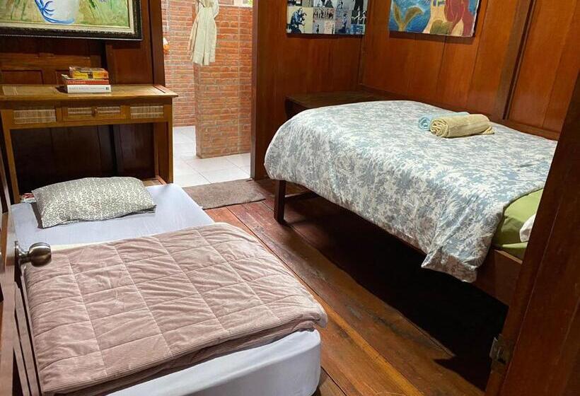 펜션 Rumah Kayu Sulawesi Antique