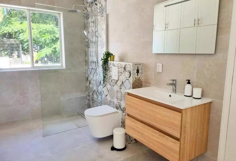 پانسیون Studio Apartment Volterra Curacao