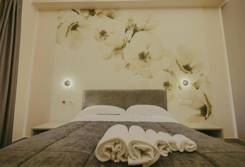 تختخواب و صبحانه Brettia Guest Rooms