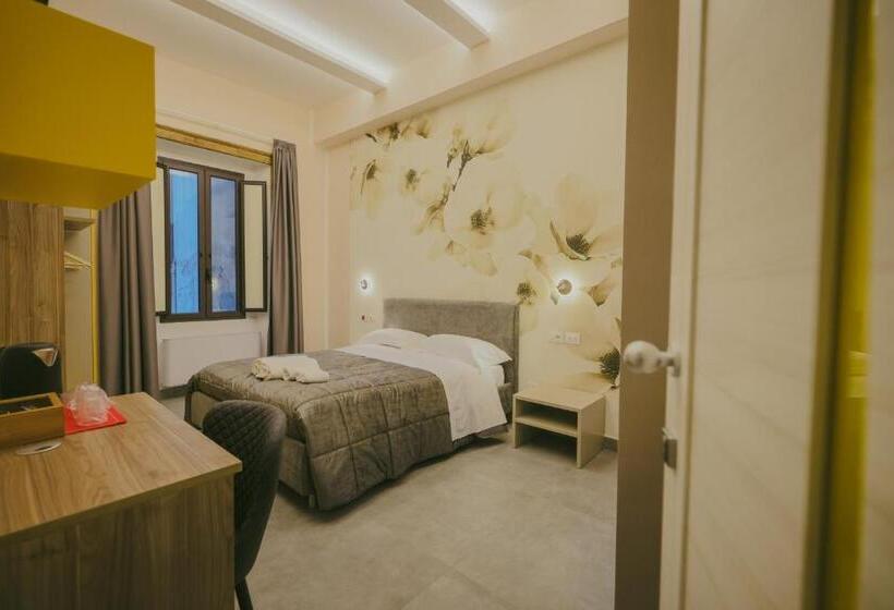 تختخواب و صبحانه Brettia Guest Rooms