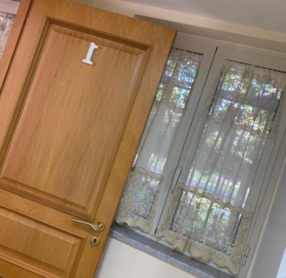 تختخواب و صبحانه La Pagliara