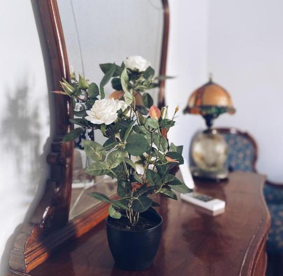 تختخواب و صبحانه Las Tres Hermanas