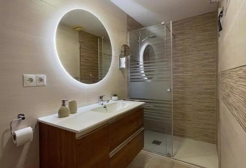 Aamiaismajoitus (B&B) Las Tres Hermanas