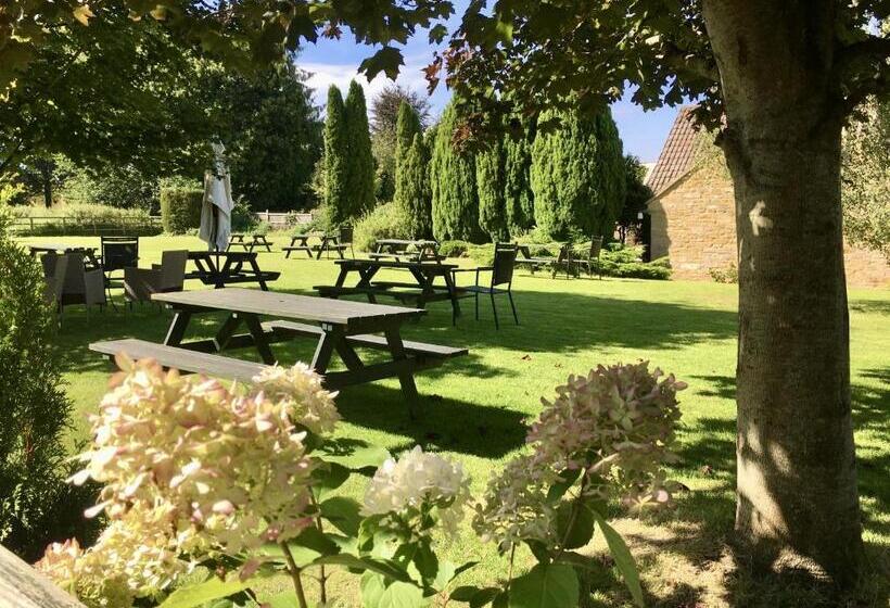 The Crown & Victoria Bed & Breakfast