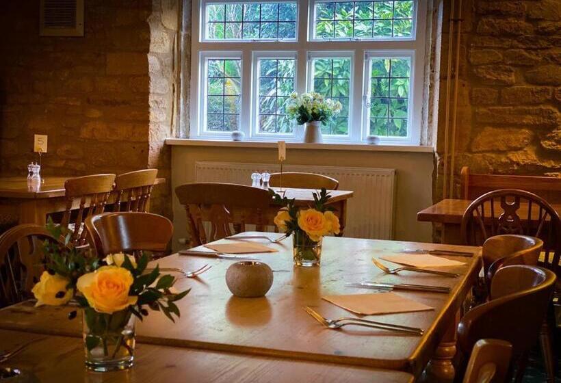 The Crown & Victoria Bed & Breakfast