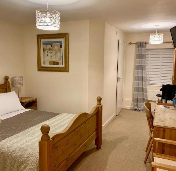 The Crown & Victoria Bed & Breakfast