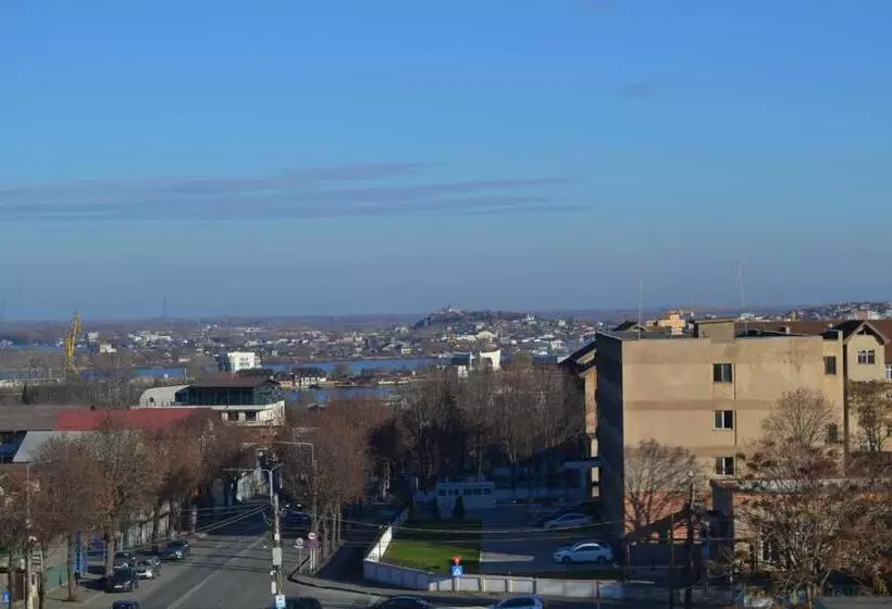 هتل Live Tulcea
