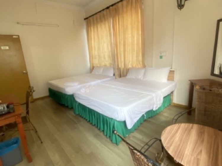 فندق Oyo 90686 Sianglory Inn