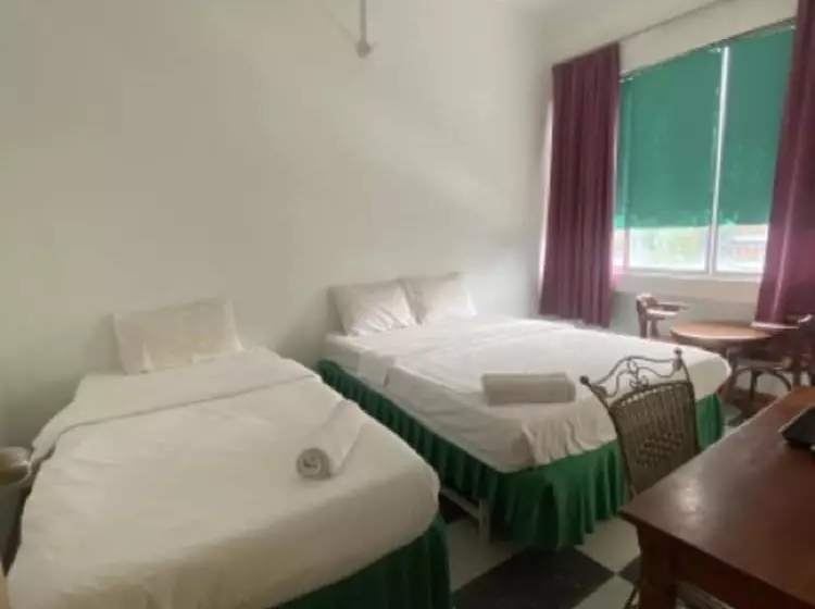 ホテル Oyo 90686 Sianglory Inn