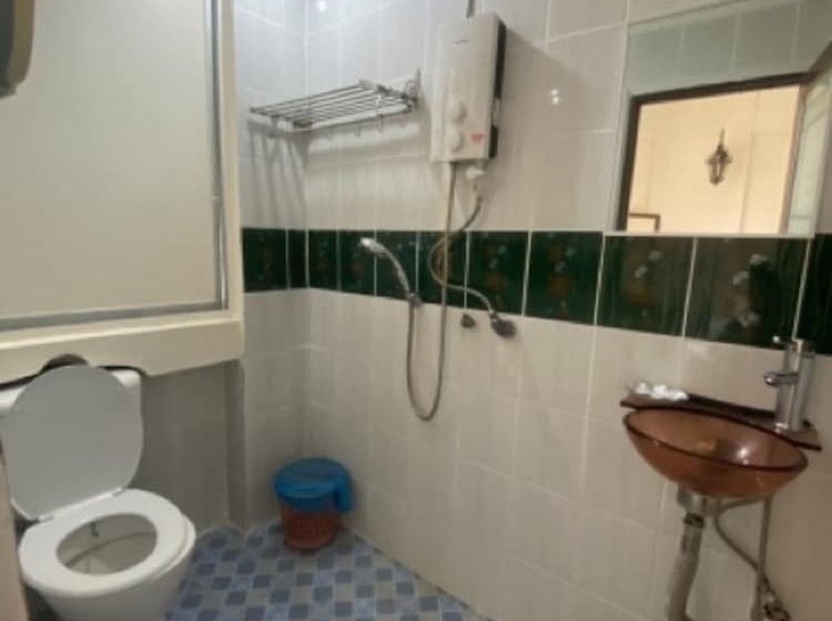 فندق Oyo 90686 Sianglory Inn