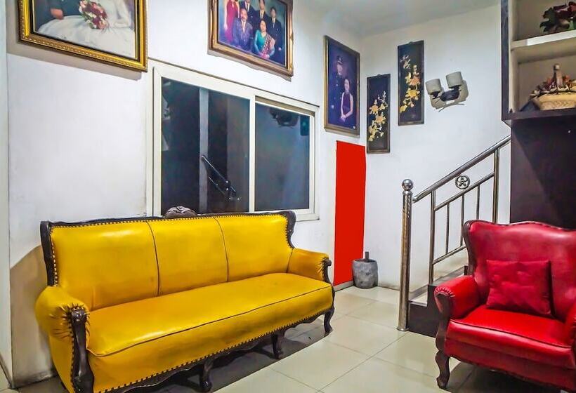 فندق Oyo 91976 Abadi