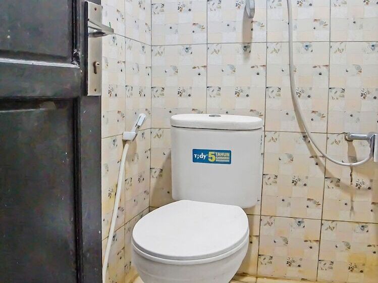 فندق Oyo 91976 Abadi