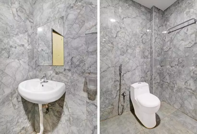 Super Hotel O Vijayawada Near Railway Station