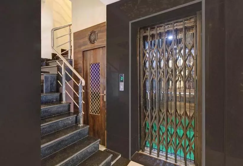 Super Hotel O Vijayawada Near Railway Station