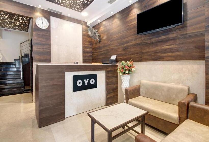 Super Hotel O Vijayawada Near Railway Station