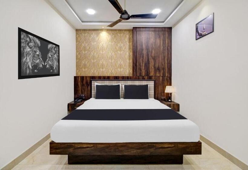 Super Hotel O Vijayawada Near Railway Station