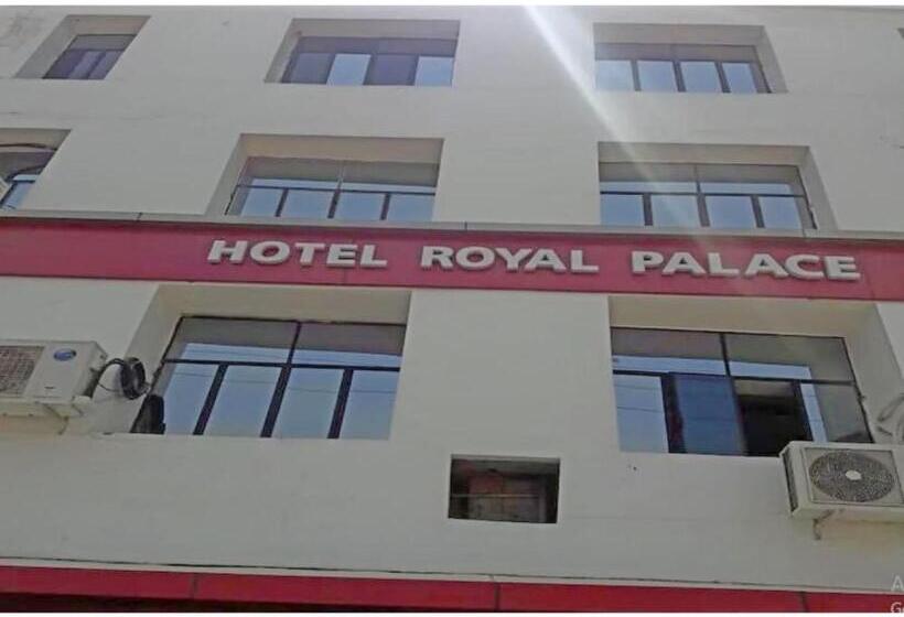 호텔 Royal Palace, Begusarai
