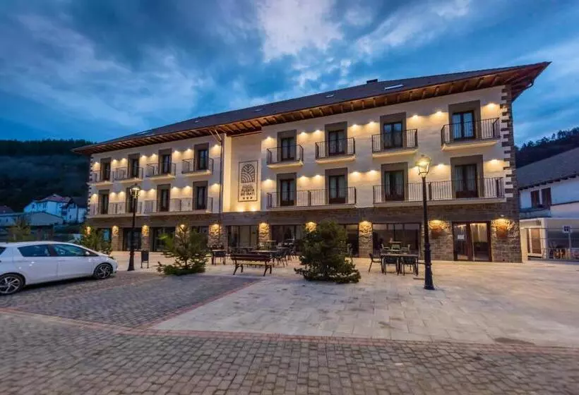 Hotelli Silken Puerta De Irati