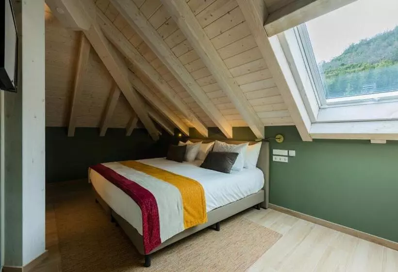 Hotelli Silken Puerta De Irati