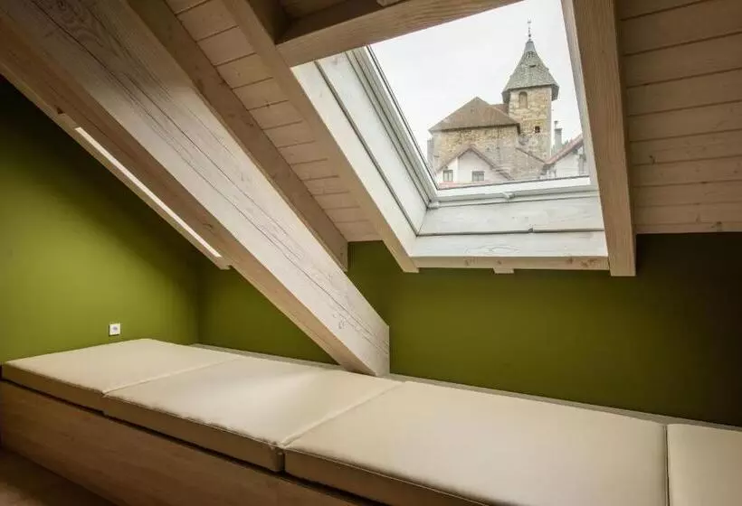 Hotelli Silken Puerta De Irati